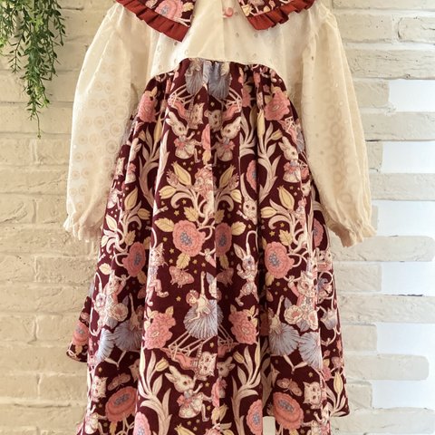 子供服　ジョリーフルール🐱　ステンカラーワンピースドレス　“SHOWTIME” ジョリーワンピース　110サイズ　女の子　女の子服 ボルドー