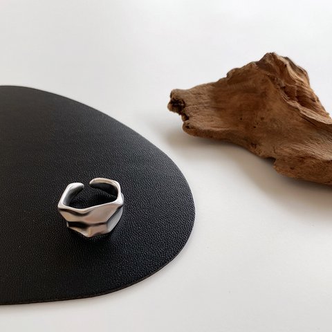 韓国ファッション　お洒落デザインシルバーリング　指輪　アクセサリー　-1088