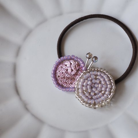 ちょうちょのヘアゴム✨ビーズ刺繍　ほっこり北欧(ラベンダー)