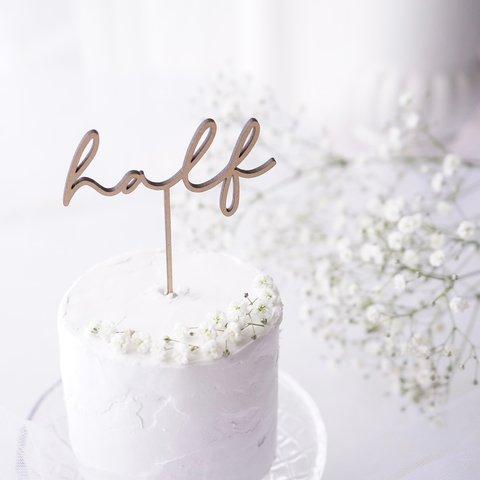W025 【 Cake Topper / half  】 木製 ケーキトッパー ハーフバースデー 誕生日 飾り 