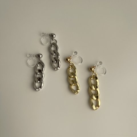 kihay chain earrings