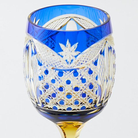江戸切子　琥珀色瑠璃被せクリスタルワインガラス