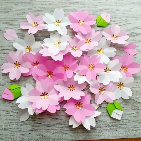 【春の壁面飾り　桜の花とつぼみ】卒業　卒園　
