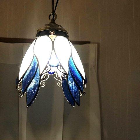 新色「天使のらんぷ 青と白」 ステンドグラス 照明 ランプ ペンダント 再販