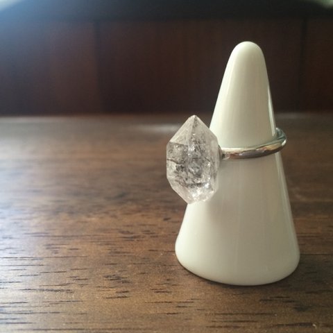 水晶原石のリング