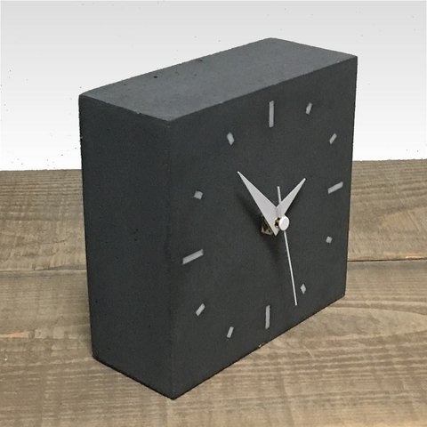 コンクリート置き時計ブラックC-type《送料無料》　-コンクリート/モルタル/セメント雑貨-