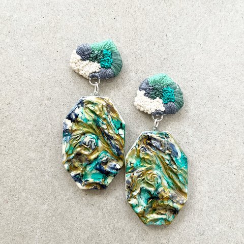 green×marble刺繍ピアス