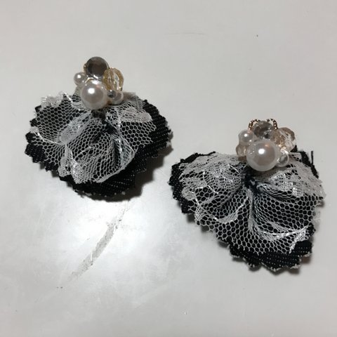 バックチャーム付きピアス