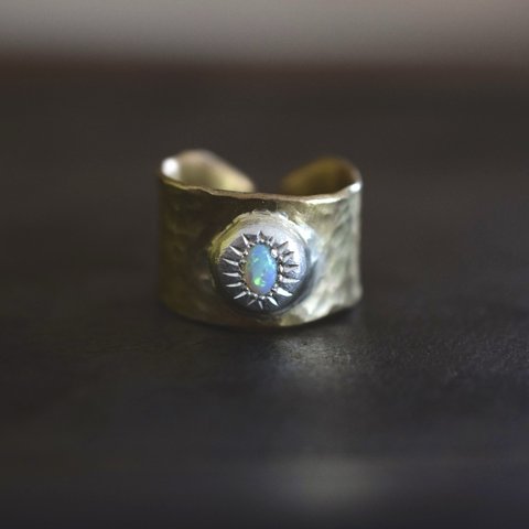 amulet ring (オパール)