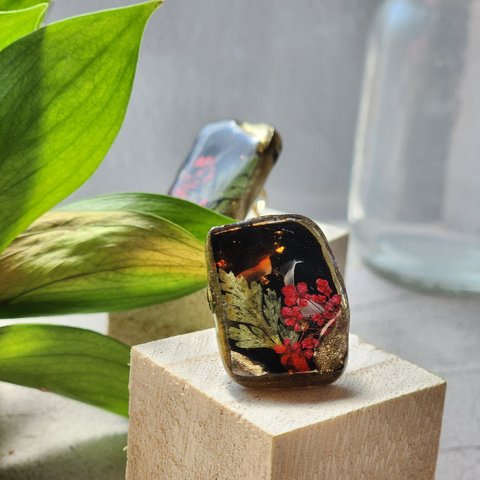 『   静寂-しじま  』    Resin jewelry tenne 