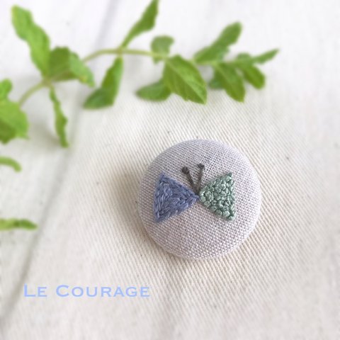 【mini】チョウの刺繍ブローチ(青)