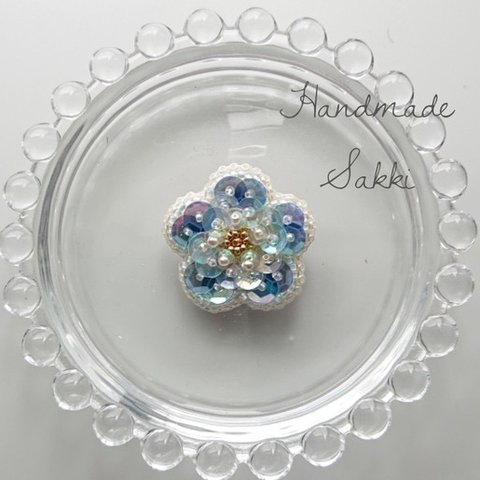 ビーズ刺繍のブローチ(38)ちいさなお花