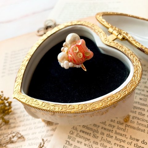 『猫の指輪』（オレンジ）コットンパール クリスタルのリング cat-cottonperl ring-orange01