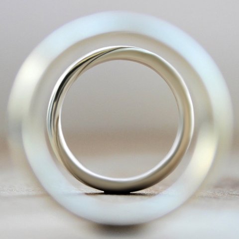 『t⳽uƙi☾wa』月の結婚指輪 オーダーリング ペアリング 2本セット (プラチナ or ゴールド)( 光沢 & ナチュラルマット) 結婚指輪のオーロ
