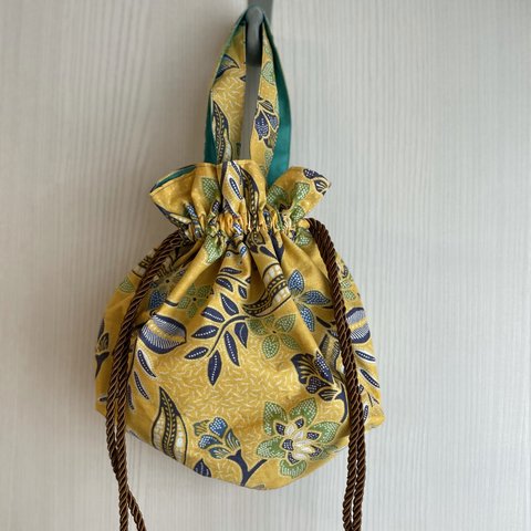 【巾着バッグ】♢黄♢インドネシア伝統模様ろうけつ染めデザインコットン