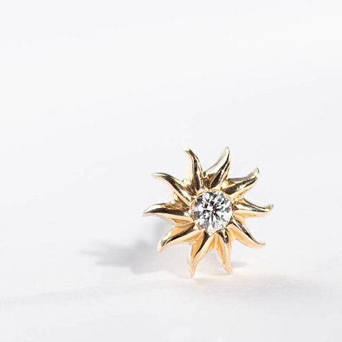 Allison -Pierce-◇K18YG/PG××Diamond 0.02ct　0.5ペア