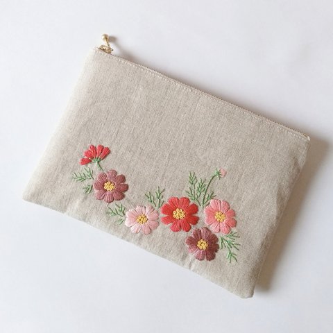 コスモス  手刺繍　ペタンコ・ポーチ　