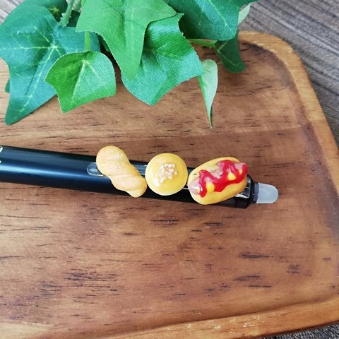 ホットドッグとあんぱんのデコ☆フリクションペン