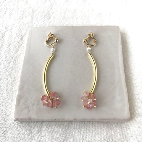 bouquet earring/pierce - cherry quartz ブーケ イヤリング/ピアス - チェリークォーツ 