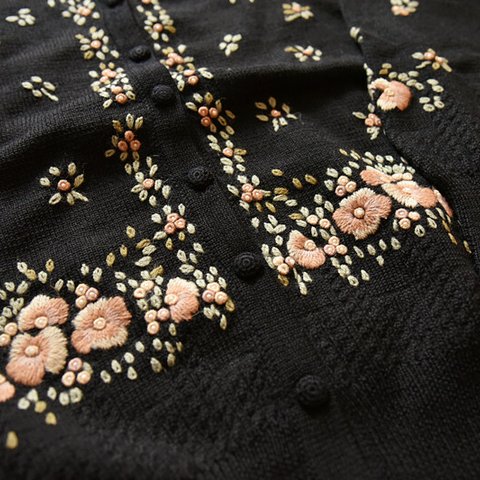 【限定】お花の刺繍たっぷり　ウール・カーディガン・ セーター ニット JND0020