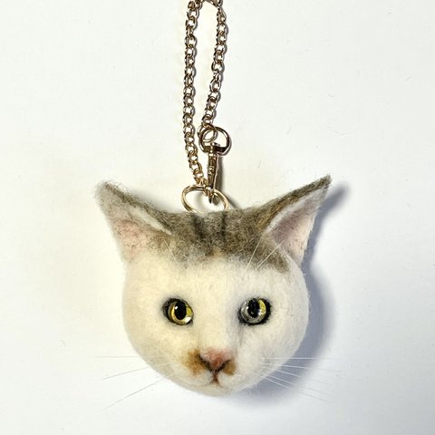 キジ白猫のバッグチャーム762  羊毛フェルト　猫バッグチャーム　バッグチャーム　羊毛フェルト猫　キジトラ