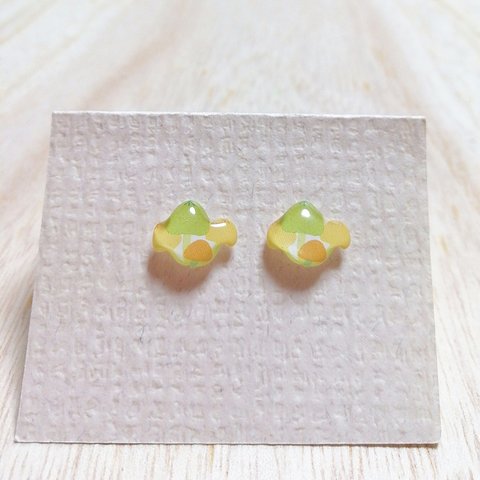 No.1482  キノコのピアス☆