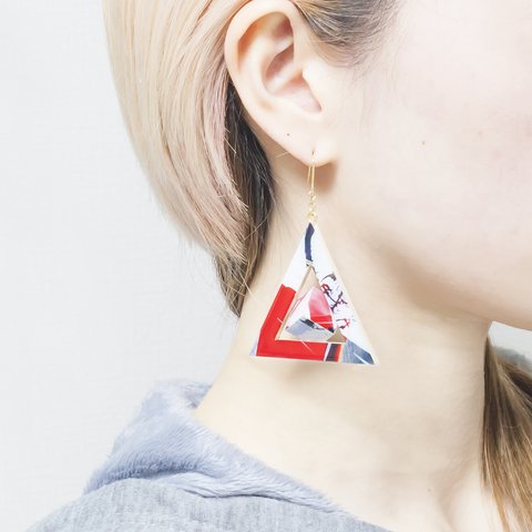 Triangle Cube ピアス/イヤリング大(red)