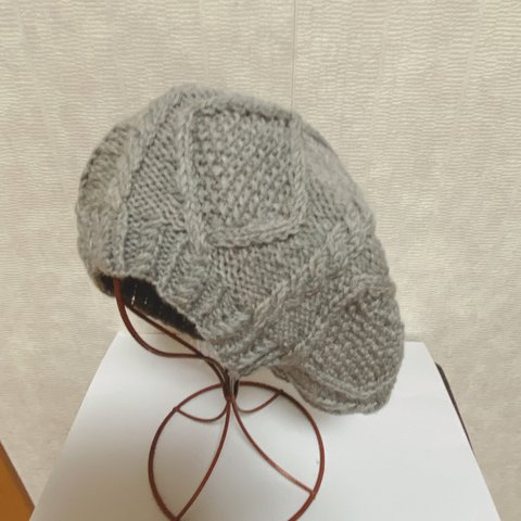 【受注制作】ダイヤ柄と縄編みののベレー帽（グレー）