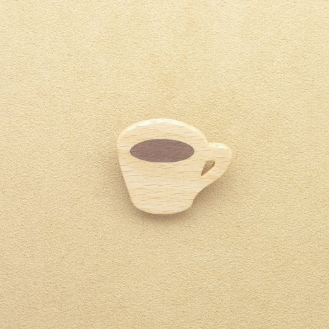 コーヒーカップのブローチ