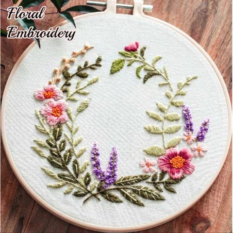 【送料無料】刺繍キット 可愛いリース 花 フランス刺しゅう 基本ステッチ フランス 刺繍 キット 初心者 初級 入門 刺繍枠 刺しゅう糸 セット