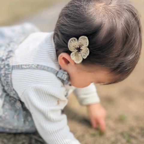 フラワー刺繍ヘアクリップ♡ベビーヘアアクセサリー♡