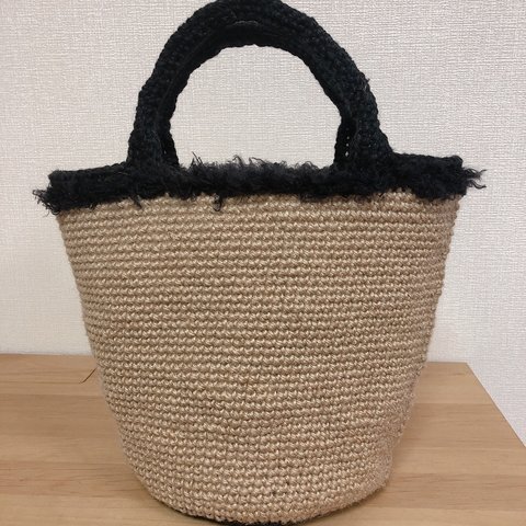 冬のかごバッグ(ブラックファー)🧶