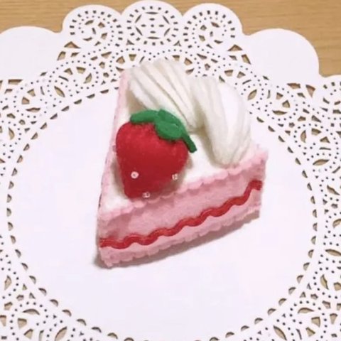 【再販3】苺のショートケーキ⋆*フェルトケーキ