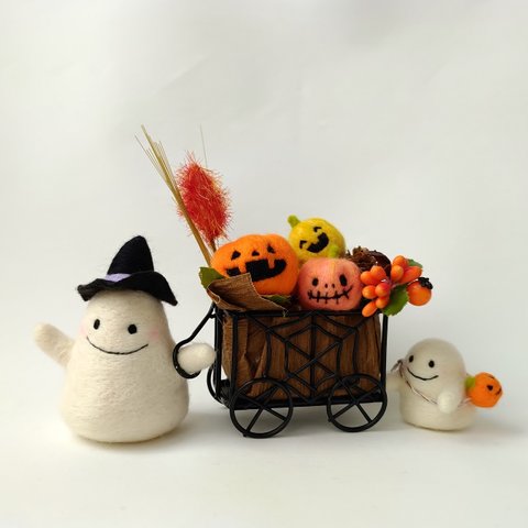 ハロウィンオブジェ《おばけちゃんとジャック・オ・ランタンの荷車》☆羊毛フェルト