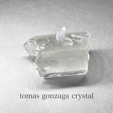 Thomas Gonzaga crystal：quartz in quartz /トマスゴンサガ産水晶原石 32：貫入水晶 ( レインボーあり )