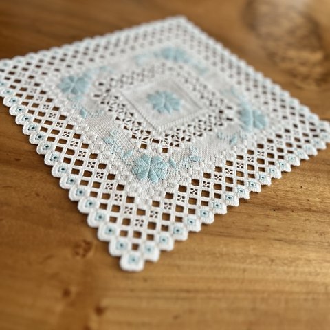 ハーダンガー刺繍