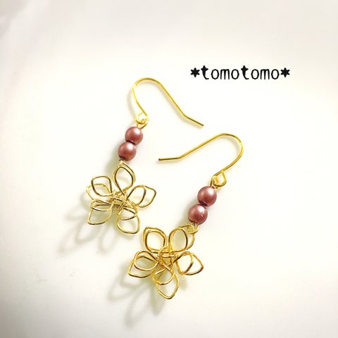 ☆ワイヤーフラワー&チェコガラス☆ピアス(イヤリング)