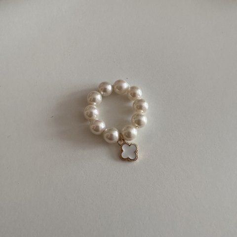 pukkuri pearl flower ring