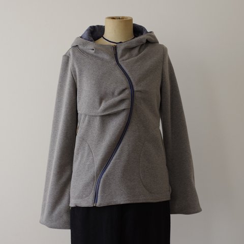 MIRAI ZIP UP パーカー