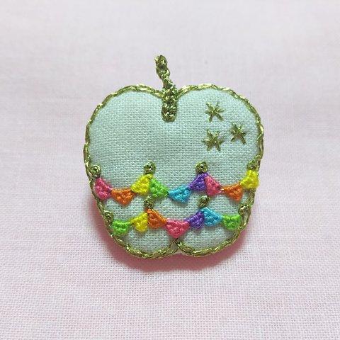 りんごブローチ虹
