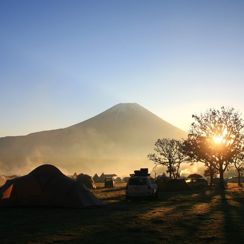 富士　聖地ふもとっぱらキャンプ場の朝