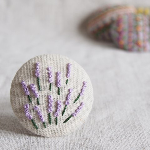 刺繍ブローチ サンプラー(フラワー) ヘアゴム可 くるみボタン　送料無料