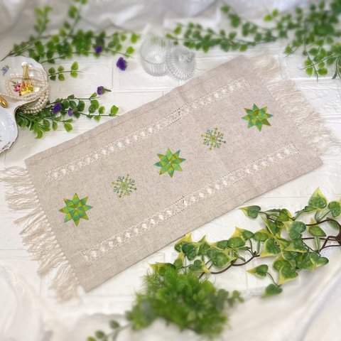 ＊ドローンワーク刺繍＊ハンドメイド/手作り/手縫い/ドイリー/壁掛け/インテリア/