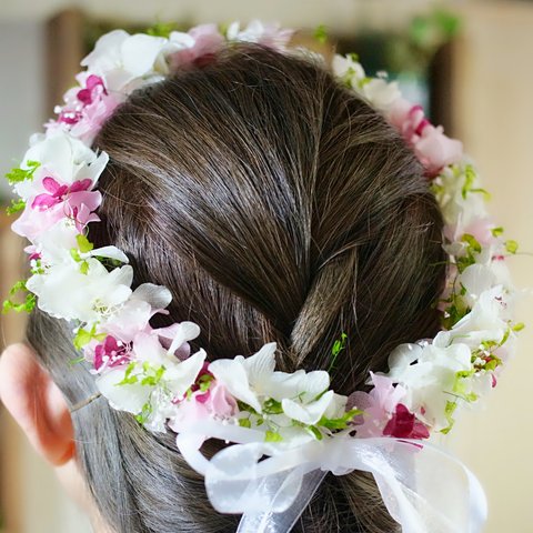 白ピンクとグリーンの紫陽花とかすみ草の花冠☆