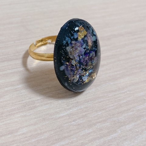 レジンアクセサリー　指輪💍　春　ドライフラワー　ブラック　パープル　リング　アンティーク