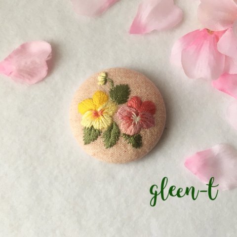 パンジー🌸刺繍ブローチ(ヘアゴム可) 