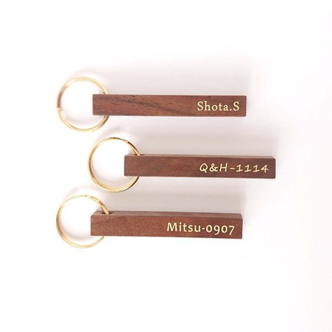 【gold walnut key ring】   キーホルダー 木製  木 名前入り 名入れキーホルダー  木婚式 記念日 記念品 メンズ  鍵 車 ウォールナット 特注 開業祝 バレンタイン