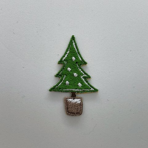 クリスマスツリー　刺繍シール ワッペン