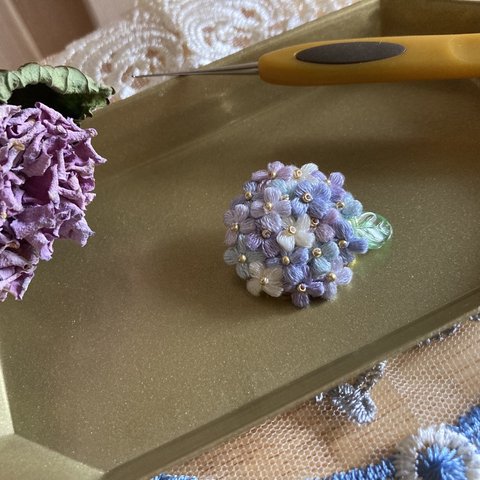 紫陽花ブローチ