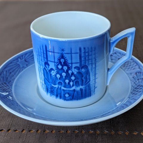 ロイヤルコペンハーゲン/ROYAL COPENHAGEN　イヤーカップ1983年 